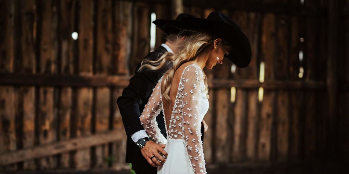 find a hairstyle that complements your hat